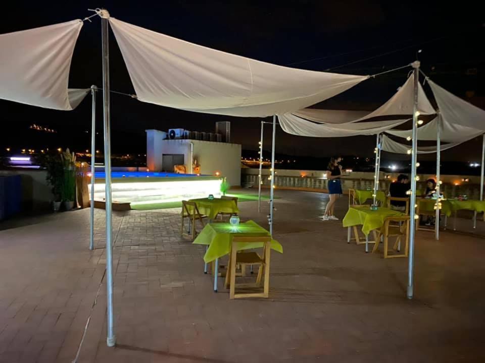Hotel Fonda Neus Sant Sadurní dʼAnoia Exteriér fotografie