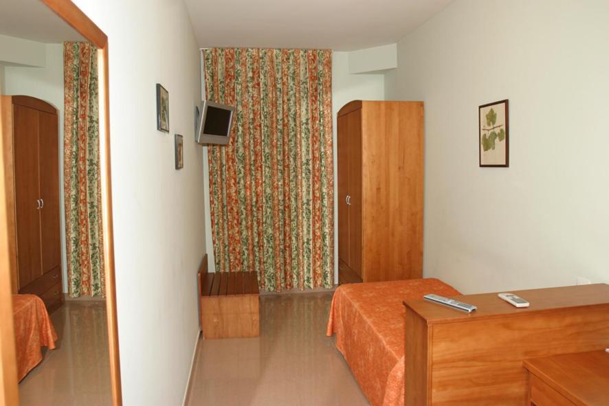Hotel Fonda Neus Sant Sadurní dʼAnoia Exteriér fotografie