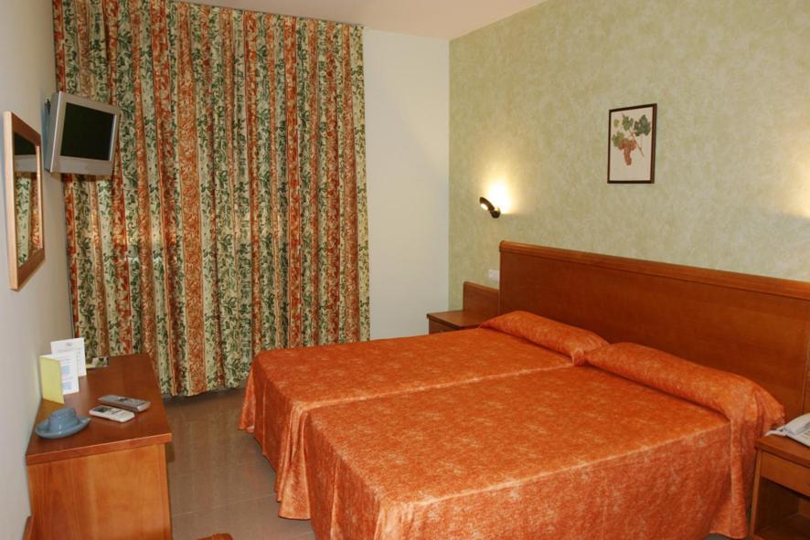 Hotel Fonda Neus Sant Sadurní dʼAnoia Pokoj fotografie