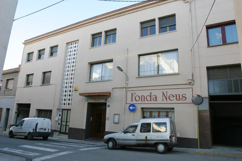 Hotel Fonda Neus Sant Sadurní dʼAnoia Exteriér fotografie