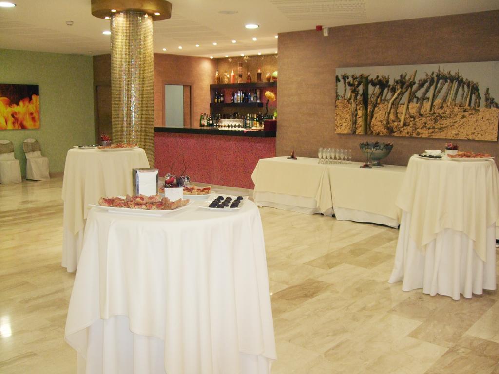Hotel Fonda Neus Sant Sadurní dʼAnoia Exteriér fotografie