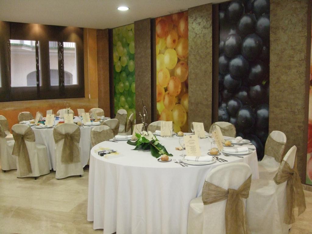 Hotel Fonda Neus Sant Sadurní dʼAnoia Exteriér fotografie