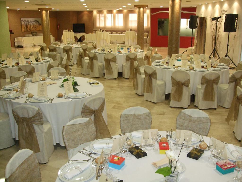 Hotel Fonda Neus Sant Sadurní dʼAnoia Exteriér fotografie